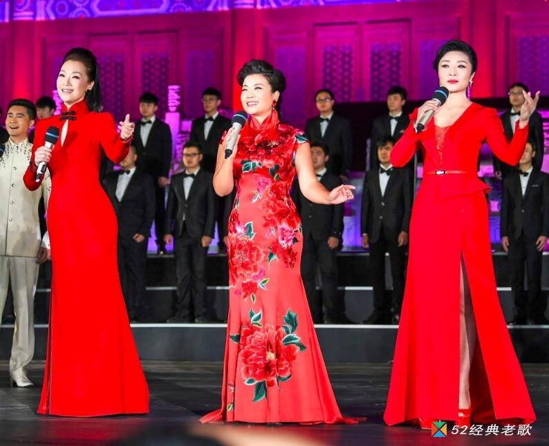 张也歌曲《桃花红杏花白》