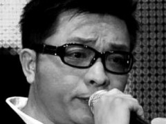汤潮/小沈阳歌曲《为自己疗伤》歌词 