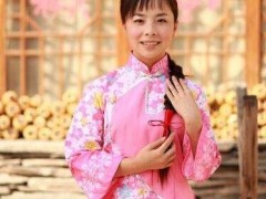王二妮歌曲《妈妈教我信天游》歌词 