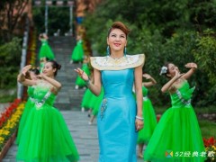 乌兰图雅歌曲《梦草原》歌词+试听有