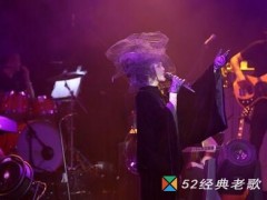 谭维维歌曲《与爱情无关》歌词+试听有感