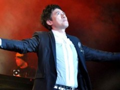 张宇的歌曲《曲终人散》歌词+试听有